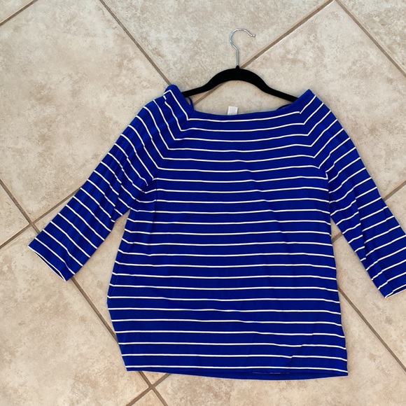 3/4 sleeve top - Picture 4 of 4